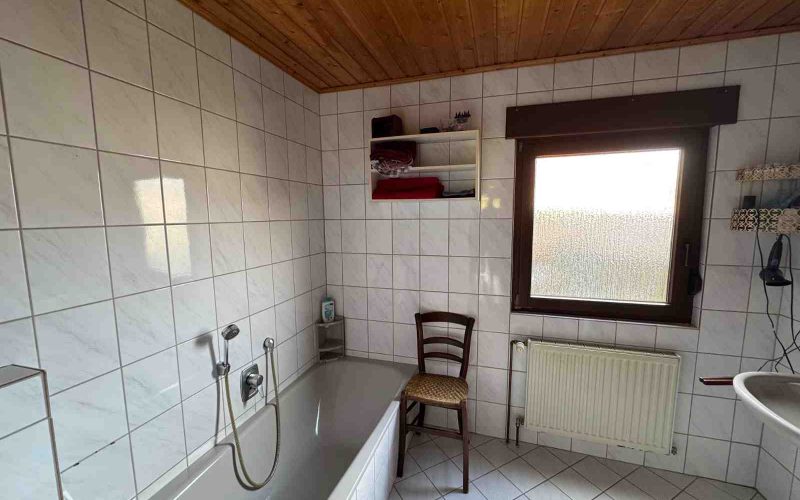 Badezimmer im Erdgeschoss