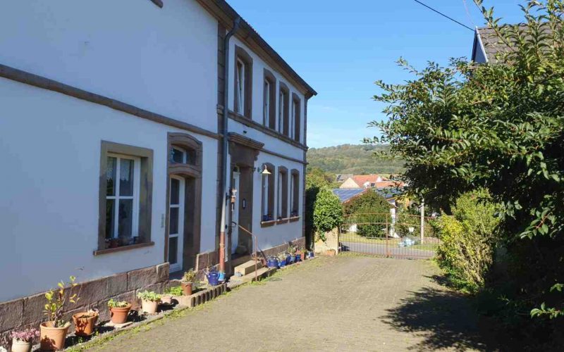 Hofeinfahrt zu Ihrem neuen Zuhause