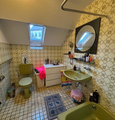 Badezimmer im Dachgeschoss