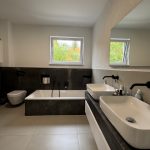 Elternbadezimmer im Dachgeschoss