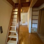 Diele im DG mit Treppe zum Spitzboden