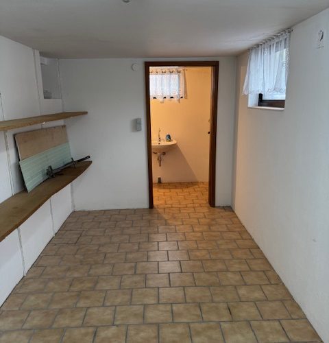 Vorraum unter der Terrasse