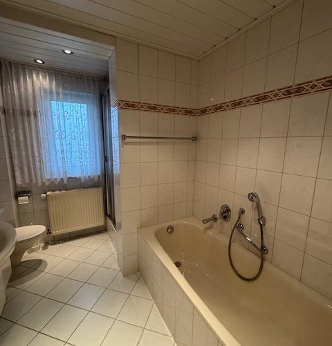 Badezimmer im OG