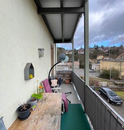 27 Balkon im OG