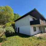 Seitenansicht der Liegenschaft