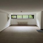 großer Hobbyraum im Keller