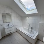 Badezimmer  mit neuem Möbel