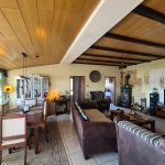 großzügig und lichtdurchfluteter Wohnbereich