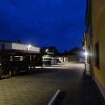 Abends auch beleuchtet