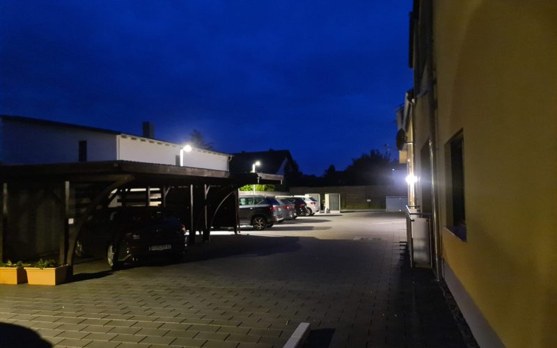Abends auch beleuchtet