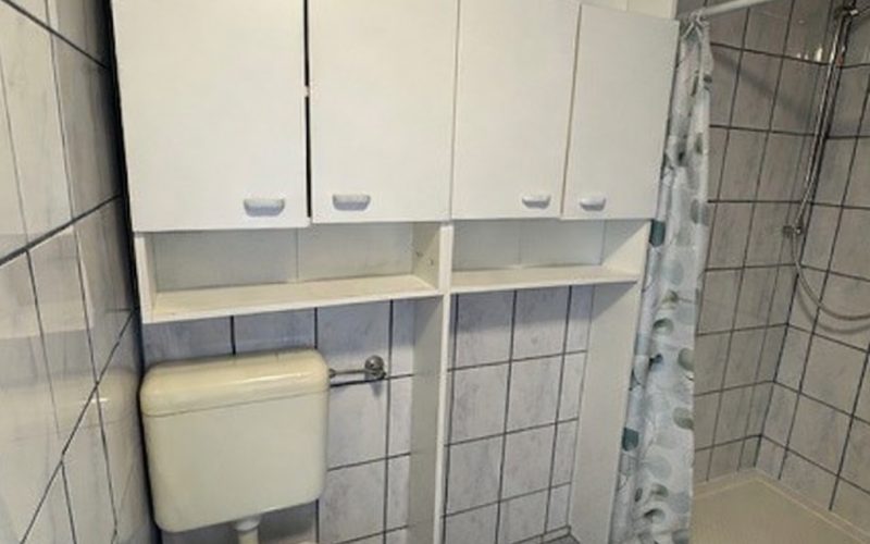 15 Ausschitt vom Badezimmer im OG