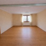 10 Blick vom Wohn- in den Essbereich