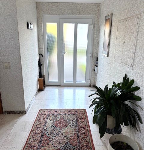 Hauseingangsbereich im Untergeschoss