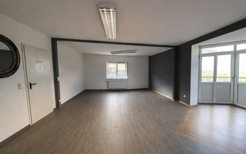 6 großzügiger Büroraum