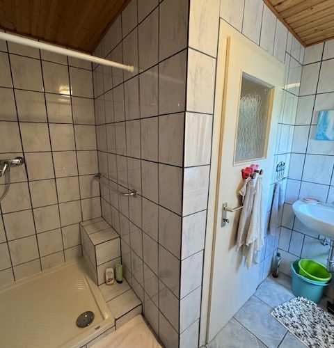 14 Badezimmer im OG