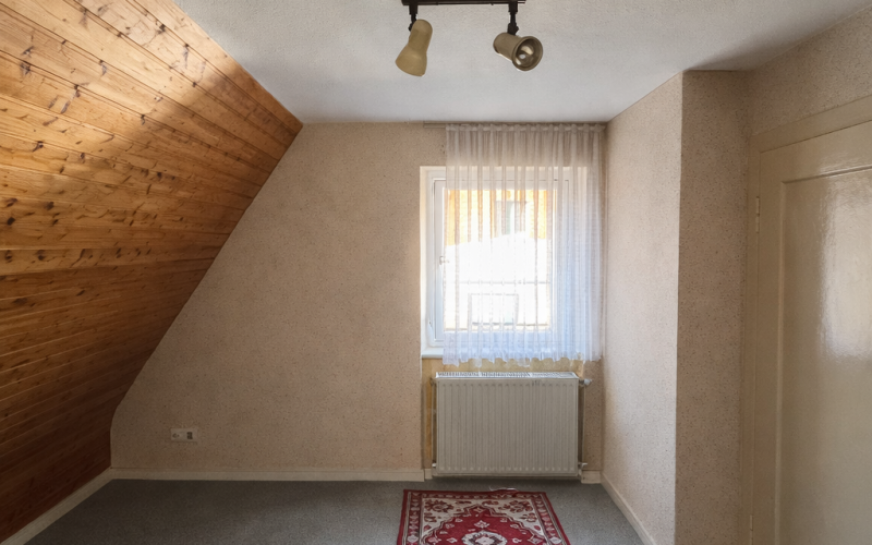 21 Durchgangszimmer zu Kinderzimmer I im DG