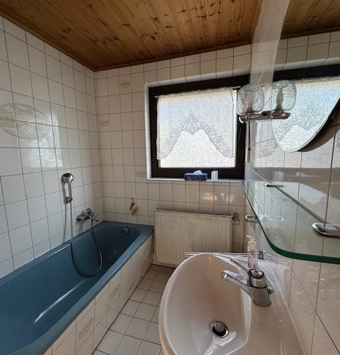 Badezimmer im EG