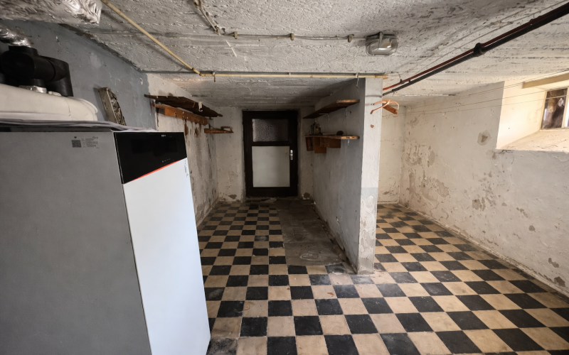 29 Kellerraum II mit Heizunganlage