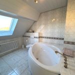 Badezimmer im DG