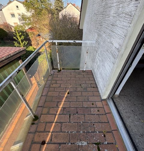 kleiner Balkon im DG