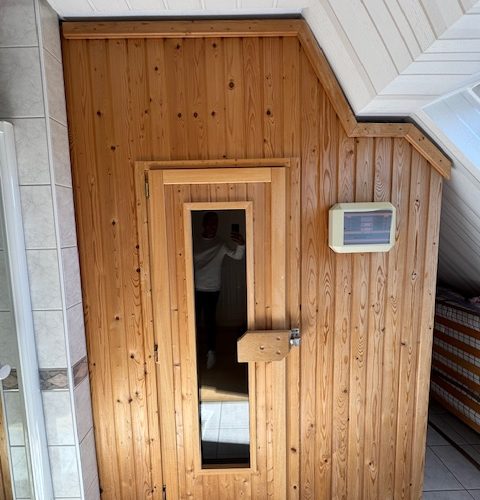 und eine Sauna ist auch vorhanden