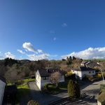 27 Blick vom Balkon zur Straßenseite