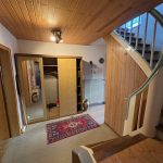 14 Diele mit Treppenhaus