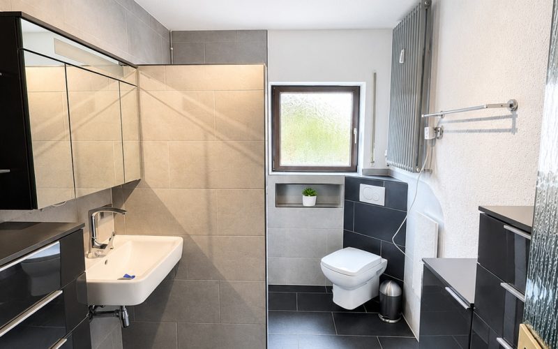 Badezimmer im EG