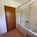 Badezimmer II im DG