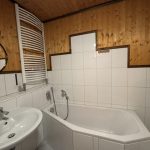 Badezimmer im EG rechts
