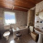 Badezimmer im DG