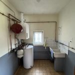 Hauswirtschaftsraum mit Heizung