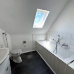 Badezimmer im DG