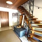 Diele mit Treppenhaus im EG