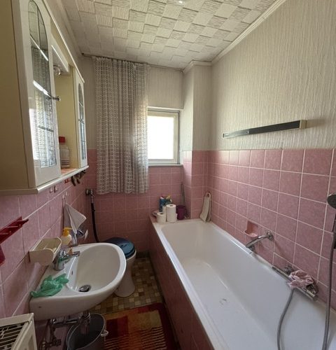 Badezimmer im EG