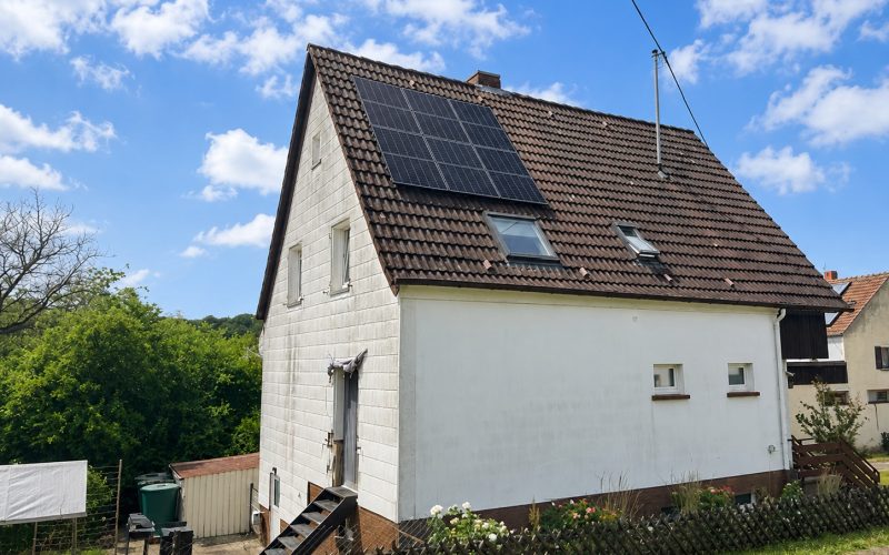 Seitenansicht der Liegenschaft