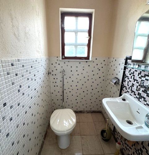 Toilette im UG