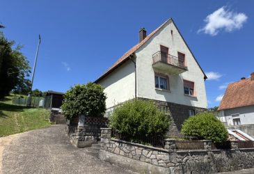 Straßenansicht aus südlicher Richtung