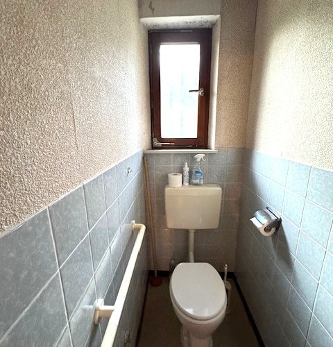separate Toilette