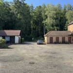 3 Blick vom Hof zur Straße