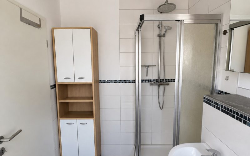 14  Badezimmer im OG
