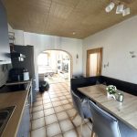 7 Blick von der Küche zum Wohnzimmer