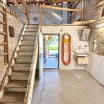 Garage mit Zugang zum ehemaligen Heuboden