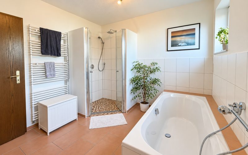 Badezimmer im EG