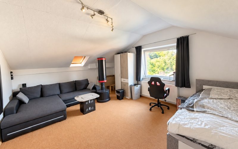 weiteres Schlafzimmer im DG